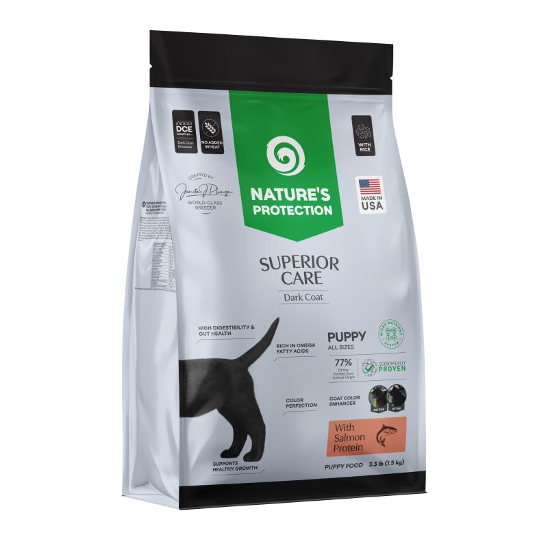 Dry pet food with salmon and rice for junior all sizes dogs with dark coat